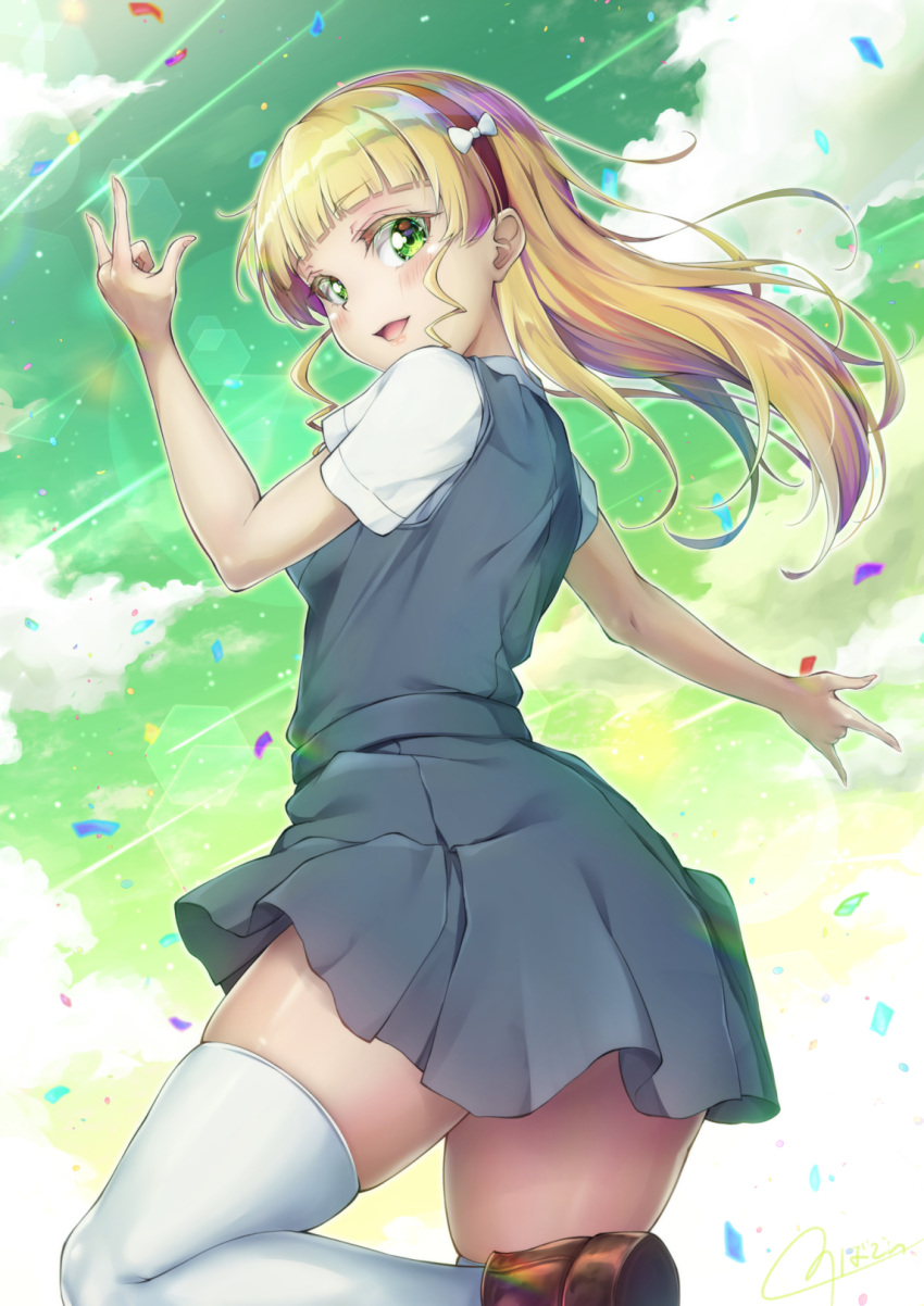 1girl \m/ bangs birthday blonde_hair blush clouds cloudy_sky commentary confetti double_\m/ green_eyes green_sky hairband heanna_sumire highres long_hair looking_at_viewer looking_back love_live! love_live!_superstar!! nobady red_hairband school_uniform short_sleeves sky solo thigh-highs white_legwear yuigaoka_school_uniform