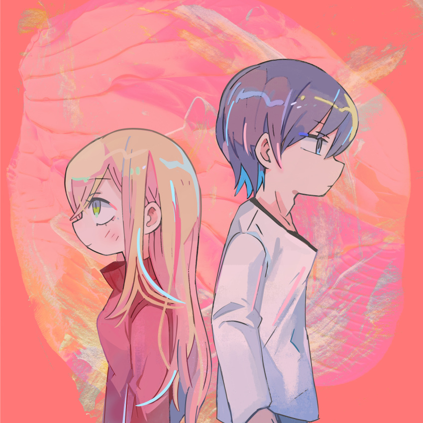 1boy 1girl absurdres arms_at_sides back-to-back black_hair blue_eyes blue_hair blush colored_inner_hair commentary expressionless green_eyes height_difference highres kinoshita_akane long_hair looking_ahead looking_at_viewer multicolored_hair orange_hair pink_background red_sweater shirt standing sweater terada_tera turtleneck turtleneck_sweater upper_body upturned_eyes very_long_hair white_shirt yamada-kun_to_lv999_no_koi_wo_suru yamada_akito