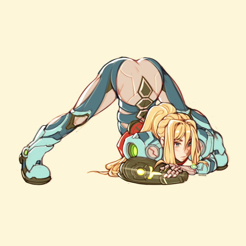 1girl armor ass bangs blonde_hair blue_eyes blush eyebrows_visible_through_hair flexible full_body guilty_gear hands_on_ground highres jack-o'_challenge long_hair looking_at_viewer meme metroid metroid_dread oxcoxa power_armor power_suit samus_aran simple_background solo spread_legs top-down_bottom-up varia_suit white_background wide_spread_legs