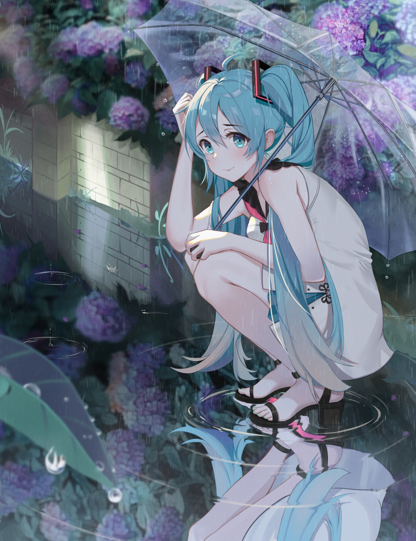 1girl absurdres aqua_eyes aqua_hair bare_shoulders blue_flower blurry blurry_background blurry_foreground chinese_commentary commentary depth_of_field dress flower furrowed_brow hair_ornament hand_in_hair hatsune_miku high_heels highres holding holding_umbrella hydrangea leaf light_blush long_hair looking_at_viewer purple_flower reflection ripples sleeveless sleeveless_dress smile solo squatting transparent transparent_umbrella twintails umbrella very_long_hair vocaloid water_drop white_dress yaomiaomiao