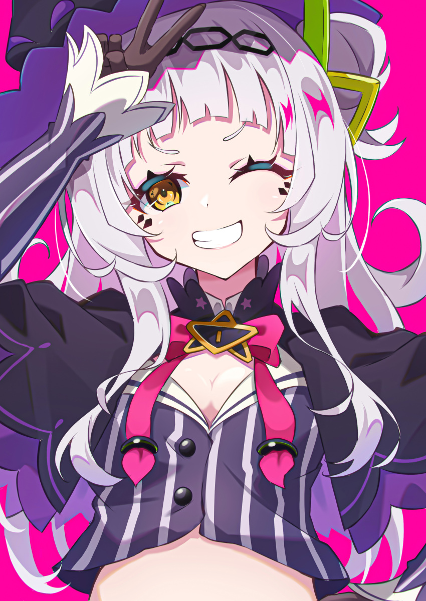 1girl ;) absurdres arm_up bangs black_capelet black_gloves black_hairband black_headwear bow bowtie breasts capelet commentary_request crop_top gloves grin hair_bun hairband highres hololive long_hair long_sleeves midriff murasaki_shion one_eye_closed pension_z pink_background pink_bow pink_neckwear pinstripe_pattern pinstripe_shirt shirt silver_hair simple_background small_breasts smile solo striped upper_body v v-shaped_eyebrows virtual_youtuber yellow_eyes