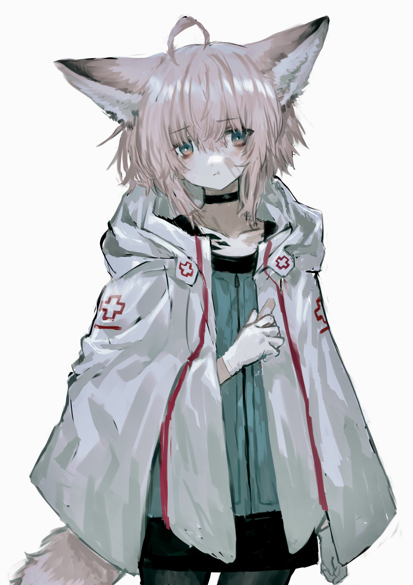 1girl absurdres ahoge animal_ears arknights bangs brown_hair choker closed_mouth fox_ears fox_girl fox_tail highres jacket jacket_on_shoulders oripathy_lesion_(arknights) pantyhose short_hair simple_background solo sussurro_(arknights) tail trtrttrrrrrr white_jacket