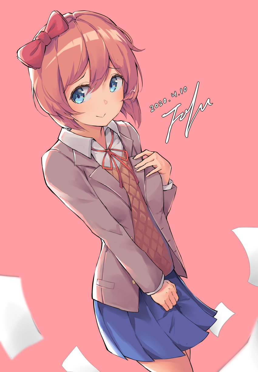 1girl arms_behind_back bad_link bangs blue_eyes blue_skirt bow chocomiru disconnected_mouth doki_doki_literature_club eyebrows_visible_through_hair grey_jacket hair_bow highres jacket long_sleeves looking_at_viewer neck_ribbon open_clothes open_jacket orange_vest pink_hair red_bow red_neckwear red_ribbon ribbon sayori_(doki_doki_literature_club) school_uniform shirt short_hair simple_background skirt smile solo source_request tofumang vest white_shirt wing_collar