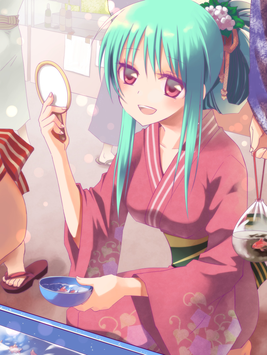 1girl 4others azpainter_(medium) bangs blush bowl breasts commentary_request eyebrows_visible_through_hair fish folded_ponytail full_body goldfish goldfish_scooping green_hair highres holding holding_bowl japanese_clothes kimono light_particles long_hair looking_at_viewer medium_breasts multiple_others mypaint_(medium) open_mouth original red_eyes red_kimono sakakura_(sariri) sidelocks smile solo_focus squatting water yukata