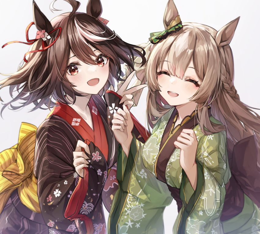 2girls absurdres ahoge animal_ears bangs black_kimono blush bow braid brown_hair closed_eyes commentary_request cowboy_shot floral_print green_kimono hair_bow hair_ornament hand_up hands_up highres horse_ears japanese_clothes kimono kitasan_black_(umamusume) leaning_forward long_hair long_sleeves looking_at_viewer multiple_girls obi open_mouth red_eyes sash satono_diamond_(umamusume) shino_sto short_hair sidelocks smile sparkle tail teeth umamusume upper_teeth v white_background wide_sleeves yukata