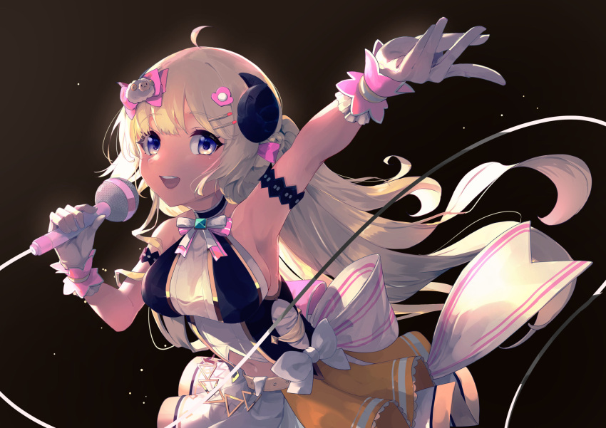 1girl :d ahoge armlet belt blonde_hair bow bow_skirt braid clothing_cutout gloves hair_ornament hairclip half_updo halter_top halterneck highres holding holding_microphone hololive hololive_idol_uniform horns idol layered_skirt long_hair looking_at_viewer microphone miniskirt mochiyuki_(gigfor1) music navel navel_cutout official_alternate_costume open_mouth reaching_out sheep_girl sheep_hair_ornament sheep_horns short_ponytail singing skirt skirt_set sleeveless smile solo teeth tsunomaki_watame upper_teeth very_long_hair virtual_youtuber white_bow white_gloves white_skirt wrist_cuffs