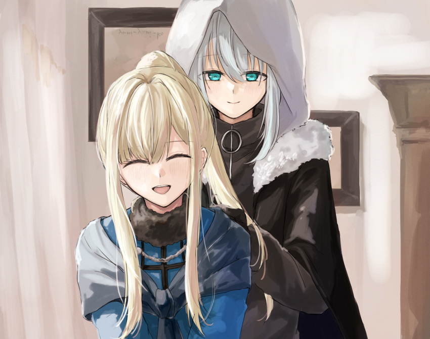 2girls bangs blonde_hair blush closed_eyes closed_mouth commentary_request fate_(series) fur_trim gray_(fate) hair_between_eyes highres hood hood_up long_hair long_sleeves lord_el-melloi_ii_case_files multiple_girls open_mouth reines_el-melloi_archisorte rorikon_shinshi smile upper_body