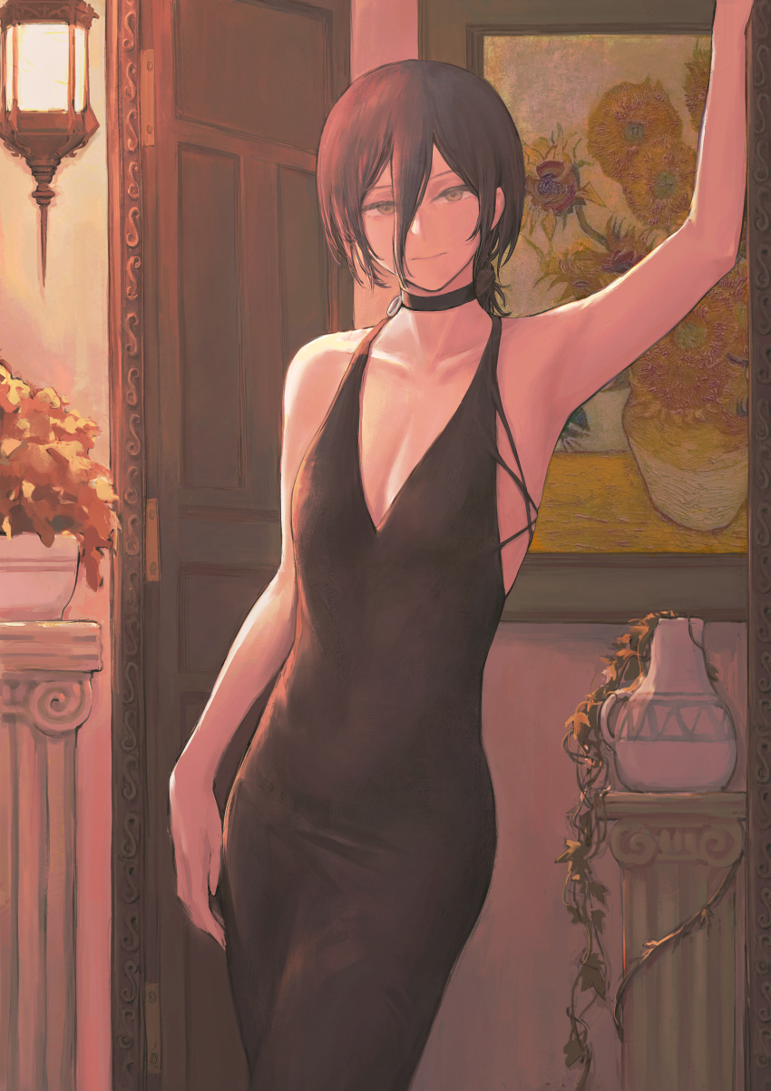 1girl 900p absurdres arm_up armpits bare_arms bare_shoulders black_choker black_dress black_hair brown_eyes chainsaw_man choker closed_mouth collarbone commentary covered_navel cowboy_shot door dress flat_chest hair_between_eyes highres indoors looking_at_viewer painting_(object) reze_(chainsaw_man) short_hair sleeveless sleeveless_dress smile solo vase