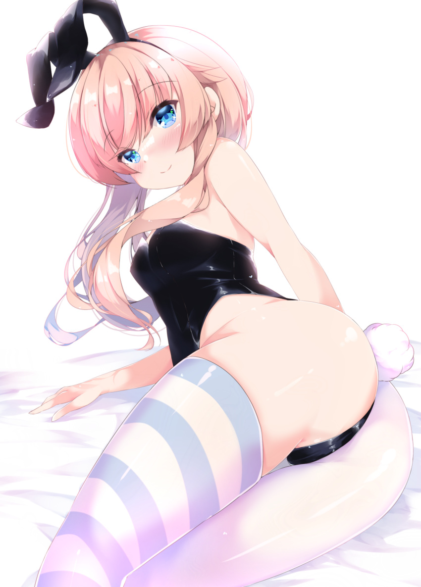 1girl animal_ears ass asymmetrical_legwear bangs bare_arms bare_shoulders bed_sheet black_hairband black_leotard blue_eyes blush breasts brown_hair closed_mouth commentary_request eyebrows_visible_through_hair fake_animal_ears fuuna hairband highres leotard long_hair medium_breasts mismatched_legwear original pantyhose playboy_bunny rabbit_ears rabbit_tail smile solo strapless strapless_leotard striped striped_legwear tail thigh-highs white_background white_legwear