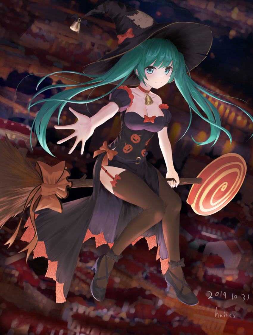 1girl absurdres artist_name bangs bell black_dress black_footwear black_headwear bow breasts broom broom_riding brown_bow brown_choker brown_legwear candy choker cleavage_cutout clothing_cutout commentary_request dated dress food garter_straps green_eyes green_hair haires halloween halloween_costume hat hatsune_miku high_heels highres jack-o'-lantern_print korean_commentary lollipop long_dress long_hair medium_breasts neck_bell print_dress puffy_short_sleeves puffy_sleeves short_sleeves side_slit signature solo thigh-highs twintails very_long_hair vocaloid witch_hat