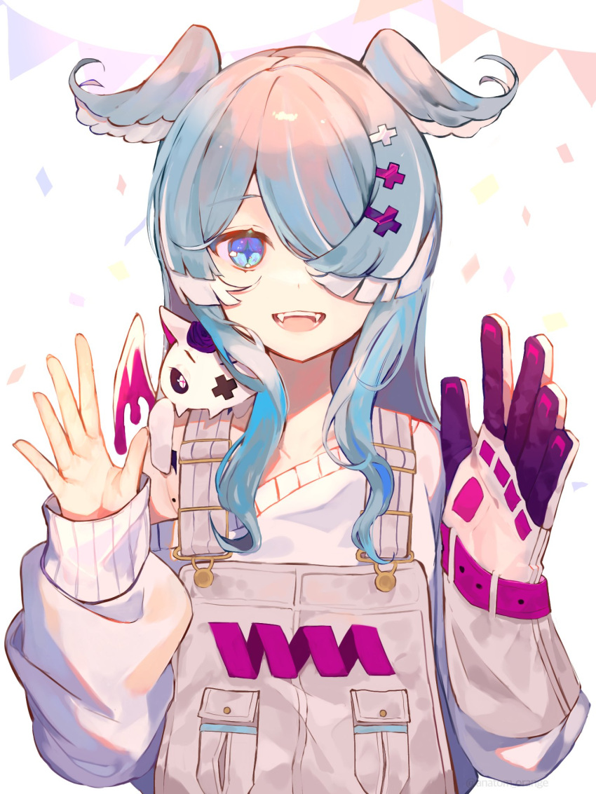 1girl anatom_orange blue_eyes blue_hair confetti dragon dragon_girl elira_pendora fangs gloves grey_gloves grey_overalls grey_sweater hair_ornament hair_over_one_eye hands_up head_wings highres long_hair long_sleeves looking_at_viewer mole multicolored_hair nijisanji nijisanji_en one_eye_covered open_mouth pikl_(elira_pendora) simple_background single_glove sleeves_past_wrists slit_pupils smile solo string_of_flags sweater symbol-only_commentary two-tone_hair upper_body virtual_youtuber white_background white_hair x_hair_ornament