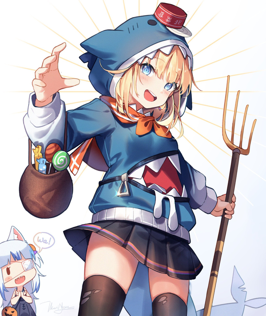 2girls :d animal_hood bangs black_legwear black_skirt blonde_hair blue_eyes blue_hair blue_hoodie blush candy commentary cosplay eyebrows_visible_through_hair fish_tail food gawr_gura gawr_gura_(cosplay) highres holding holding_polearm holding_weapon hololive hololive_english hood hood_up hoodie kuri_(animejpholic) long_sleeves multicolored_hair multiple_girls neckerchief open_mouth orange_neckerchief pleated_skirt polearm pouch shark_hood shark_tail simple_background skirt smile streaked_hair symbol-only_commentary tail teeth thigh-highs trident upper_teeth virtual_youtuber watson_amelia weapon white_background