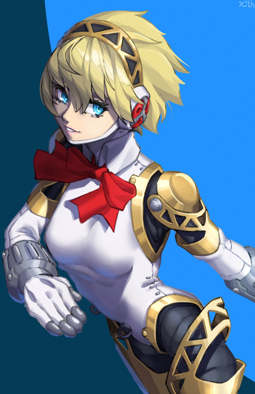 1girl absurdres aegis_(persona) android bangs blonde_hair blue_background blue_eyes bow bowtie breasts commentary detached_collar english_commentary gold_trim grin hair_between_eyes headband headphones highres joints lips looking_at_viewer mechanical_arms mechanical_parts medium_breasts parted_lips persona persona_3 pink_lips red_bow red_neckwear robot robot_ears robot_joints short_hair signature smile solo x_xith_x