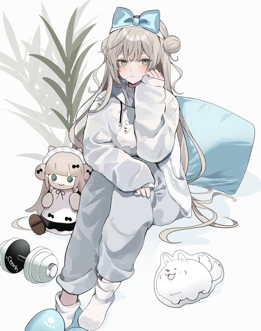 1girl blue_bow bow chiemo_(xcem) doll double_bun green_eyes highres long_hair open_mouth original pajamas pillow side_bun simple_background socks solo stuffed_animal stuffed_toy white_legwear