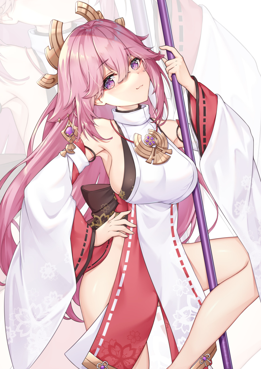 1girl :3 absurdres animal_ears armpits bare_shoulders breasts brooch closed_mouth detached_sleeves earrings floppy_ears fox_ears genshin_impact hair_ornament highres holding japanese_clothes jewelry knee_up kuroida large_breasts long_hair long_sleeves looking_at_viewer miko necklace pink_hair polearm sideboob smile solo thighs very_long_hair violet_eyes weapon wide_sleeves yae_(genshin_impact)