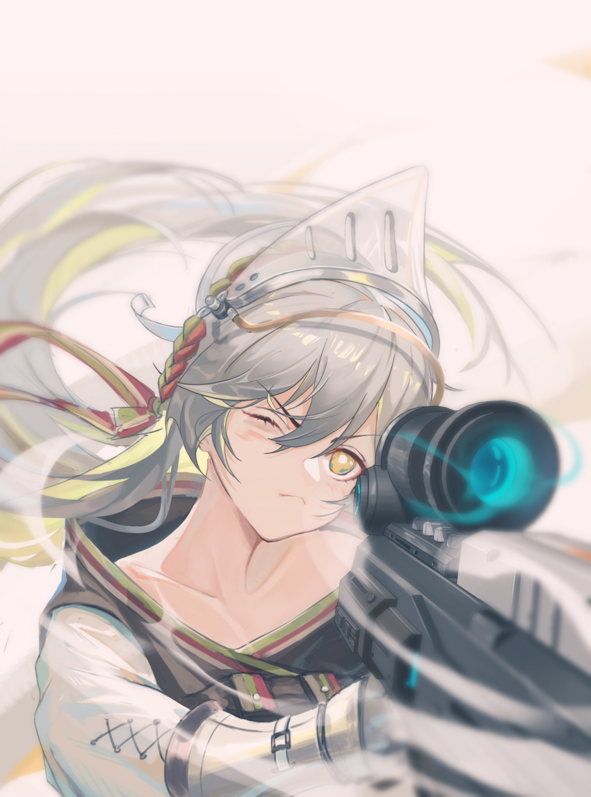 &gt;:( 1girl ;( a_zhendechibuxiale absurdres arknights bangs bare_shoulders beige_background chinese_commentary collarbone commentary_request eyebrows_visible_through_hair fartooth_(arknights) gun head_tilt headgear highres holding holding_gun holding_weapon long_hair silver_hair solo upper_body v-shaped_eyebrows weapon yellow_eyes