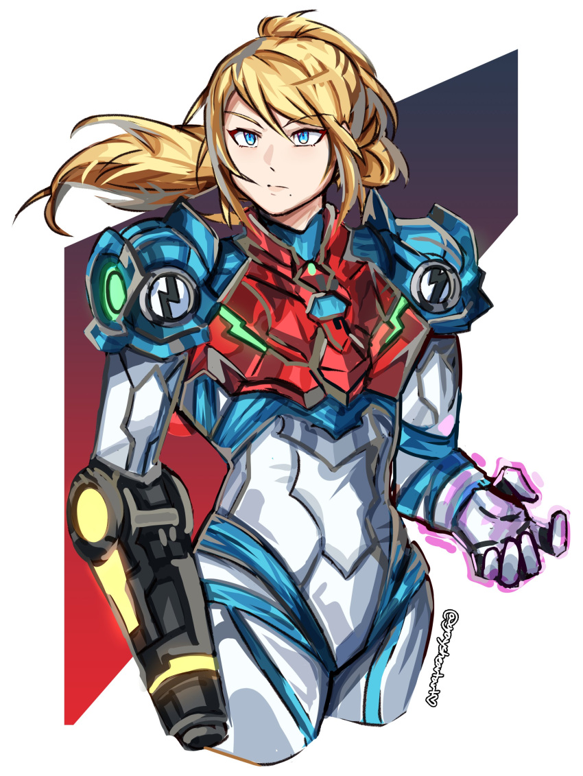 1girl absurdres arm_cannon armor bangs blonde_hair blue_eyes glowing graysheartart helmet highres long_hair looking_at_viewer metroid metroid_dread mole mole_under_mouth ponytail power_armor power_suit samus_aran science_fiction simple_background solo upper_body weapon