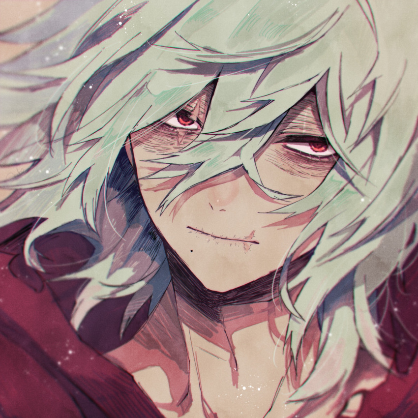 1boy anoko_(darenokoanoko) bangs blurry blurry_background boku_no_hero_academia face grey_hair hair_between_eyes hood hood_down male_focus portrait red_eyes red_hood scar scar_on_face shigaraki_tomura short_hair solo wrinkled_skin