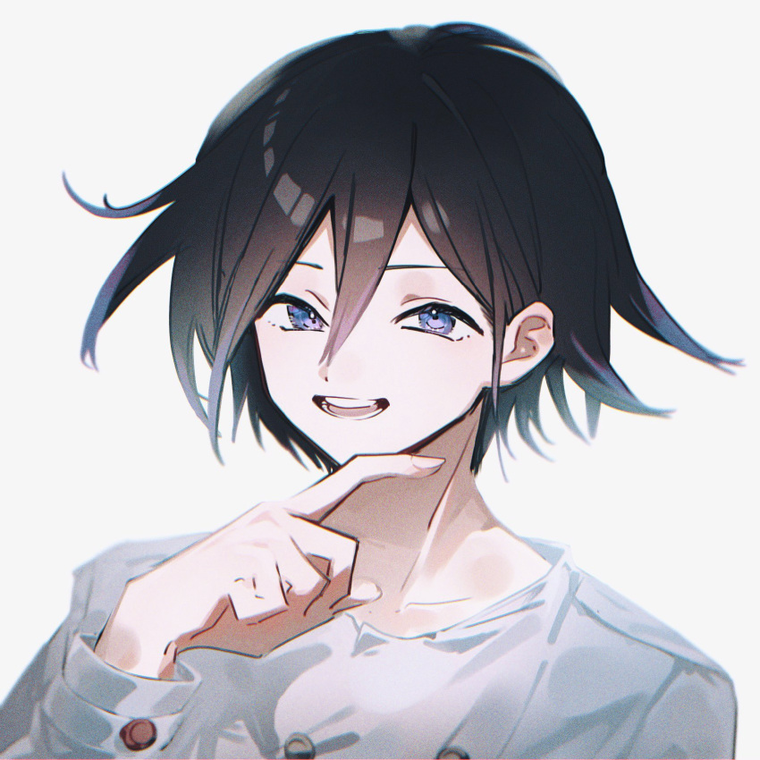 1boy bangs black_hair buttons collarbone danganronpa_(series) danganronpa_v3:_killing_harmony finger_to_own_chin gradient gradient_background grey_jacket hair_between_eyes highres jacket looking_at_viewer male_focus multicolored_hair open_mouth ouma_kokichi portrait purple_hair shiny shiny_hair shiny_skin simple_background smile solo teeth tongue two-tone_hair violet_eyes ze_ro_saiji