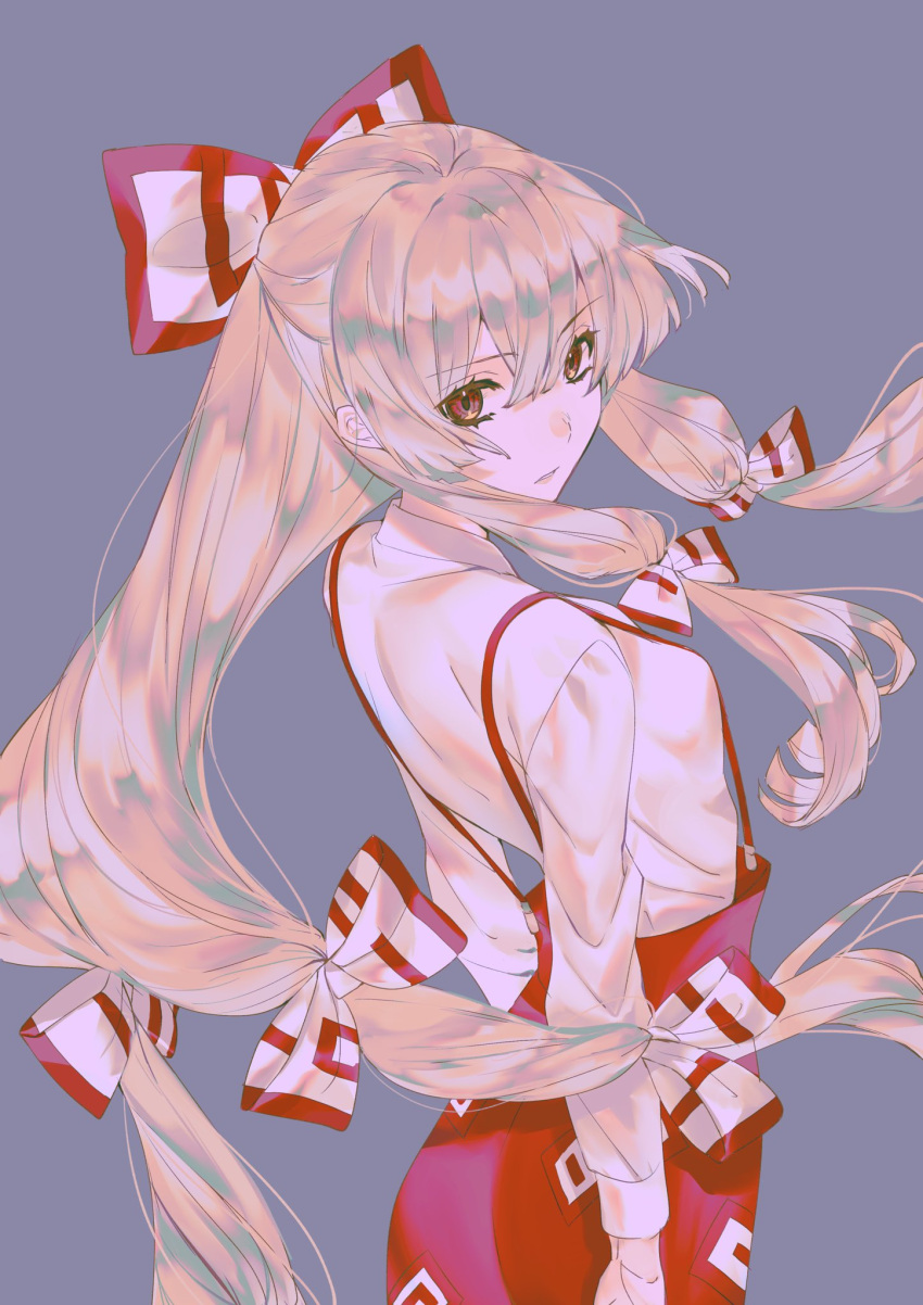 1girl bangs bow buttons collared_shirt from_behind fujiwara_no_mokou hair_bow highres hime_cut long_hair long_sleeves looking_at_viewer looking_back ofuda ofuda_on_clothes pants red_eyes red_pants shirt sidelocks silver_hair simple_background solo suspenders touhou urushimaru0701 very_long_hair white_background white_bow white_shirt