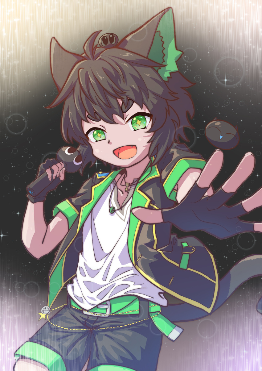 +_+ 1boy absurdres animal_ears black_gloves black_jacket black_shorts cat_boy cat_ears cat_tail cowboy_shot fingerless_gloves gloves green_belt green_eyes highres holding holding_microphone jacket jewelry kylin_gin looking_at_viewer luoxiaohei microphone necklace open_mouth shirt short_sleeves shorts smile solo tail the_legend_of_luo_xiaohei white_shirt yellow_pupils