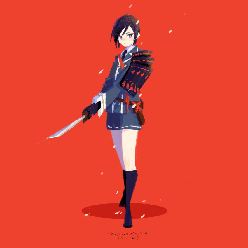 1boy armor black_hair black_necktie closed_mouth commentary_request dated full_body grey_jacket grey_skirt highres holding holding_sword holding_weapon jacket katana long_sleeves looking_at_viewer male_focus marina_(mrn9) necktie red_background short_hair shoulder_armor simple_background skirt solo standing sword touken_ranbu violet_eyes weapon yagen_toushirou