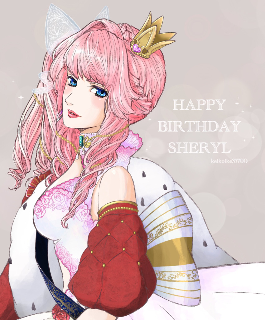 1girl blue_eyes bow breasts cape crown detached_sleeves dress eyebrows_visible_through_hair from_side fur_trim happy_birthday head_tilt highres huge_bow keiko_(keikoike37700) long_hair looking_at_viewer macross macross_frontier medium_breasts parted_lips pink_dress pink_hair red_cape sheryl_nome solo twitter_username white_bow