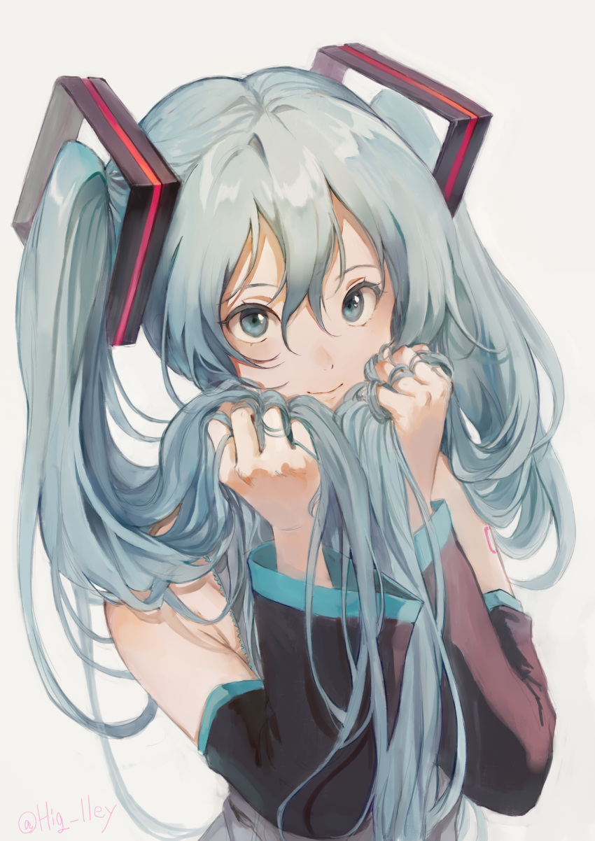 1girl armpit_crease bangs bare_shoulders black_sleeves blue_eyes blue_hair closed_mouth detached_sleeves grey_background hair_between_eyes hand_in_hair hands_up hatsune_miku highres holding holding_hair kagari_(kgr_000) long_hair long_sleeves looking_at_viewer simple_background smile solo twintails twitter_username upper_body vocaloid wide_sleeves