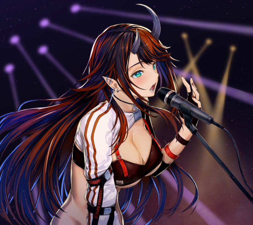 1girl black_gloves black_hair blush breasts commentary_request concert ear_piercing fangs fingerless_gloves fishnets gloves green_eyes horns kadokura_sion large_breasts long_hair microphone microphone_stand multicolored_hair music nail_polish open_mouth piercing red_nails redhead ryugasaki_rene singing standing sugar_lyric teeth under_boob virtual_youtuber