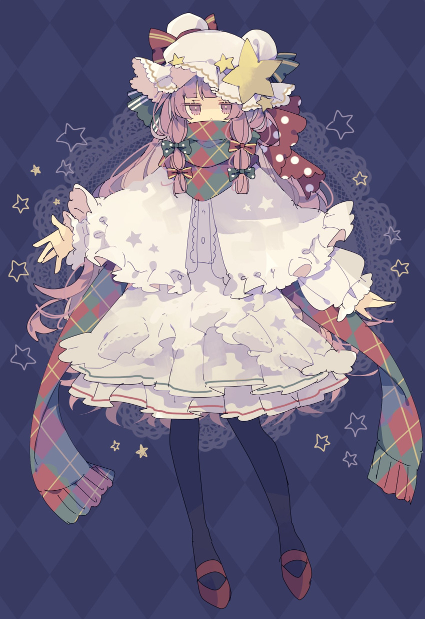 1girl argyle argyle_background black_legwear bow buttons closed_mouth dress full_body green_bow green_scarf hair_bow hat hat_ornament highres long_hair long_sleeves mob_cap nikorashi-ka pantyhose patchouli_knowledge purple_hair red_bow red_footwear scarf solo star_(symbol) star_hat_ornament symbol-only_commentary touhou violet_eyes white_dress white_headwear
