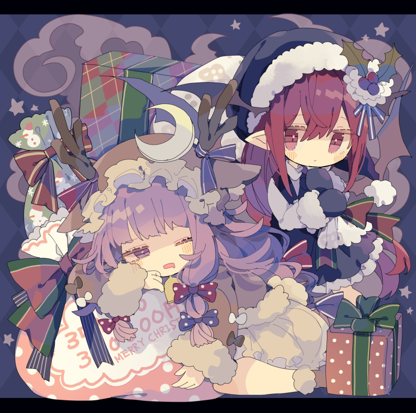 2girls animal_costume animal_ears antlers argyle argyle_background bat_wings bell blush box closed_mouth crescent crescent_hat_ornament deer_ears eyebrows_visible_through_hair fur-trimmed_sleeves fur_trim gift gift_box hair_between_eyes hat_ornament head_wings highres holding holding_sack koakuma long_hair long_sleeves multiple_girls nikorashi-ka one_eye_closed open_mouth patchouli_knowledge pointy_ears purple_hair red_eyes redhead reindeer_antlers reindeer_costume sack snowman_print star_(symbol) touhou violet_eyes wings
