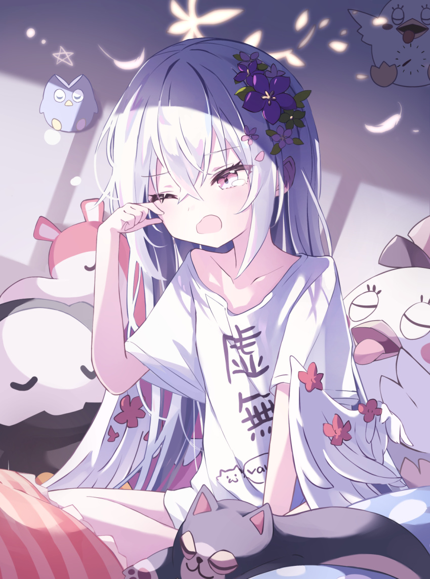 1girl azusa_(blue_archive) blue_archive breasts commentary_request flower hair_between_eyes hair_flower hair_ornament highres latin_commentary long_hair mixed-language_commentary open_mouth silver_hair small_breasts torini_ku white_wings wings