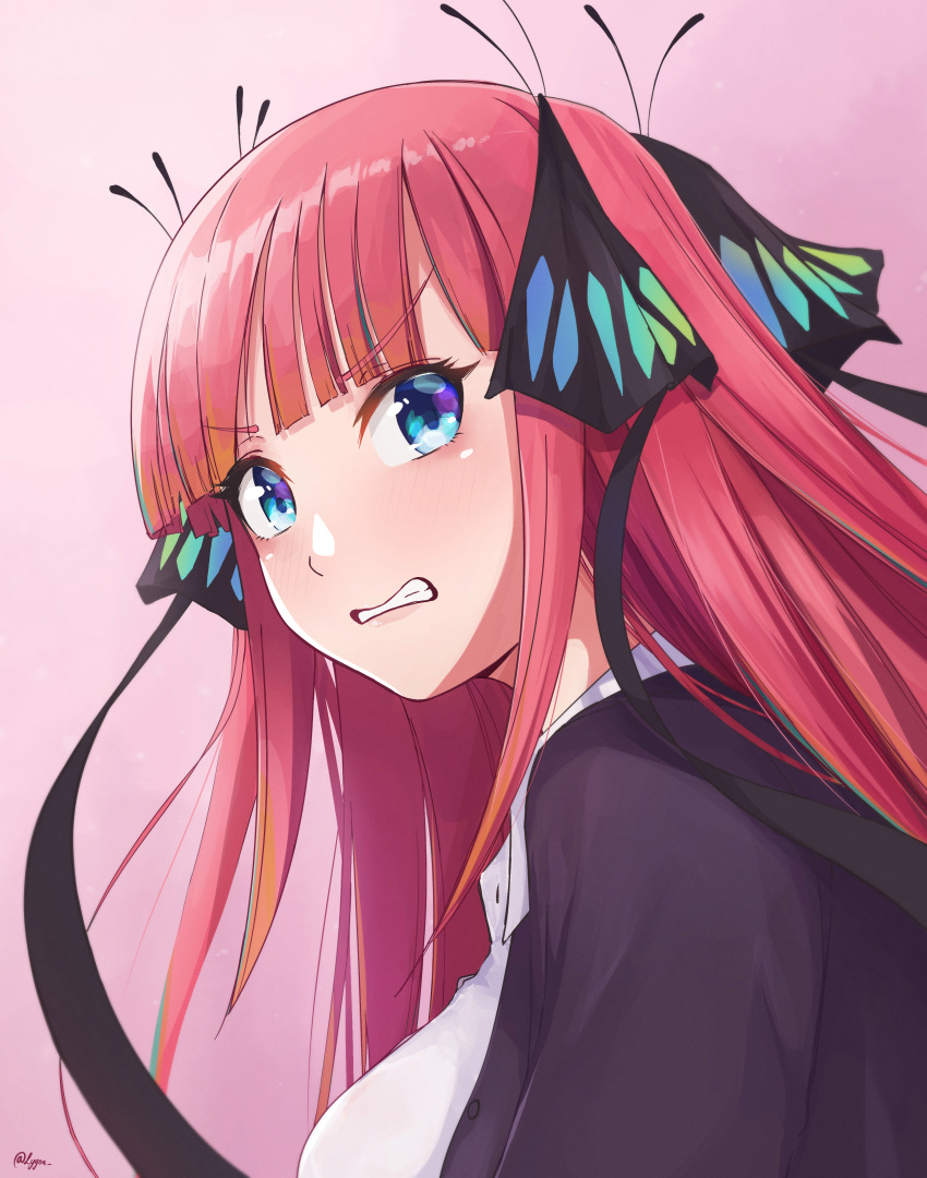 &gt;:( 1girl absurdres bangs black_ribbon blue_eyes blunt_bangs blush breasts butterfly_hair_ornament cardigan clenched_teeth from_side frown go-toubun_no_hanayome hair_ornament highres hime_cut large_breasts long_hair looking_at_viewer looking_back lygon nakano_nino open_cardigan open_clothes pink_hair purple_cardigan ribbon shirt simple_background teeth twintails v-shaped_eyebrows white_shirt