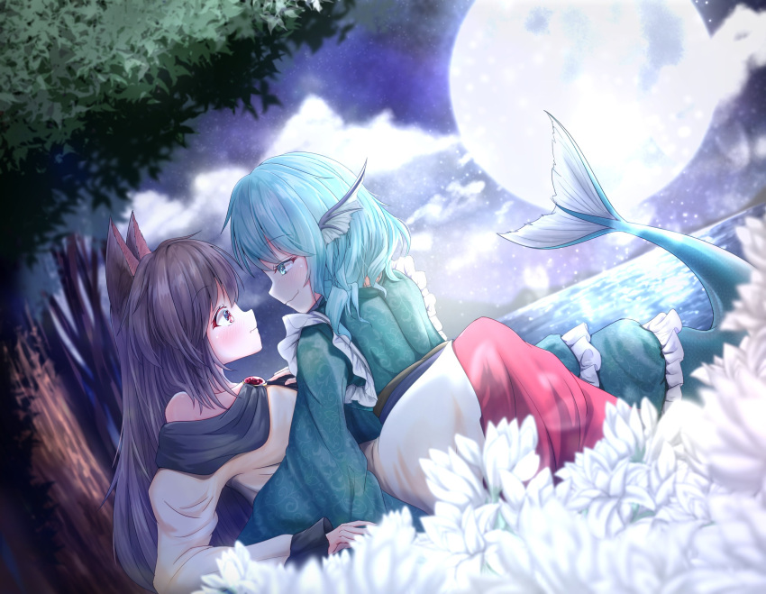 2girls animal_ears bangs bare_shoulders besuteia blue_eyes blue_hair blush brooch brown_eyes brown_hair closed_mouth clouds collarbone dress eyelashes frilled_kimono frills full_moon grass green_kimono head_fins highres imaizumi_kagerou japanese_clothes jewelry kimono leaf long_hair long_sleeves looking_at_another mermaid misty_lake monster_girl moon multicolored_clothes multicolored_dress multiple_girls night night_sky obi off-shoulder_dress off_shoulder ruby_(gemstone) sash short_hair sitting sky smug sweatdrop touhou tree wakasagihime wolf_ears yuri