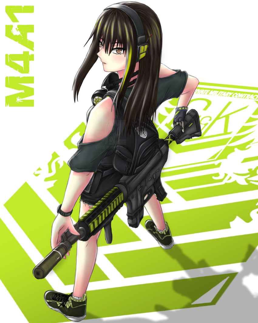 1girl absurdres black_gloves black_shorts breasts brown_eyes brown_hair closed_mouth eyebrows_visible_through_hair fangz feet_out_of_frame girls_frontline gloves green_shirt grey_background hand_on_back hand_on_breast highres long_hair looking_at_viewer m4a1_(girls_frontline) medium_breasts multicolored_hair navel open_clothes open_shorts shirt shorts solo