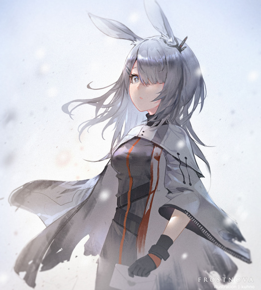 1girl animal_ears arknights bangs black_gloves breasts character_name chinese_commentary commentary cowboy_shot dress frostnova_(arknights) gloves grey_background grey_dress grey_eyes hair_over_one_eye highres holding holding_letter kuhnowushi letter long_hair long_sleeves medium_breasts rabbit_ears silver_hair solo standing wide_sleeves