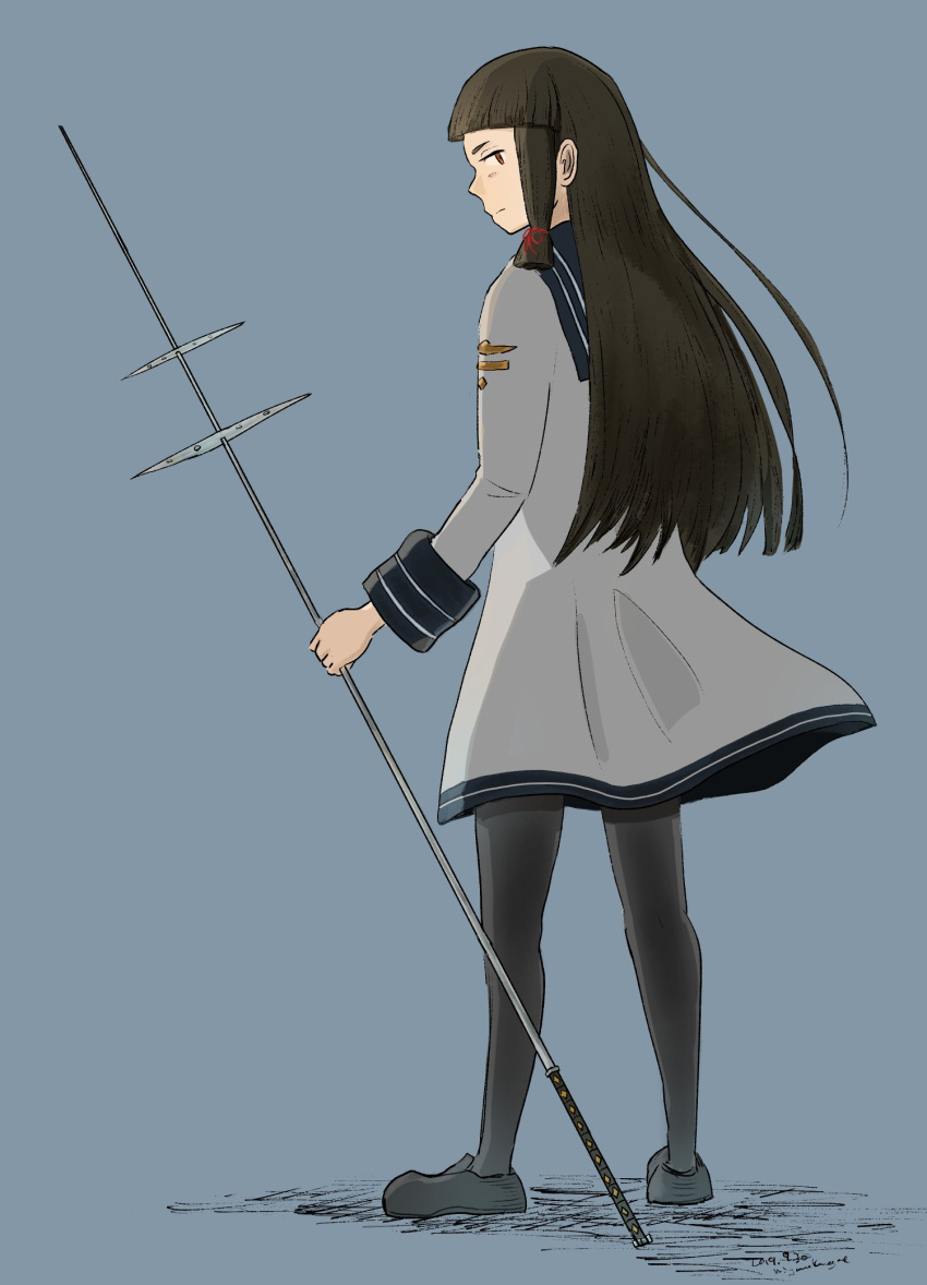 black_footwear black_legwear blue_background blue_sailor_collar brown_hair closed_mouth commentary_request dated dress from_behind from_side hair_ribbon highres holding holding_polearm holding_weapon kantai_collection kuragare long_hair long_sleeves looking_at_viewer murakumo_(kancolle) orange_eyes pantyhose polearm red_eyes red_ribbon ribbon sailor_collar sailor_dress sidelocks signature spear tress_ribbon very_long_hair weapon