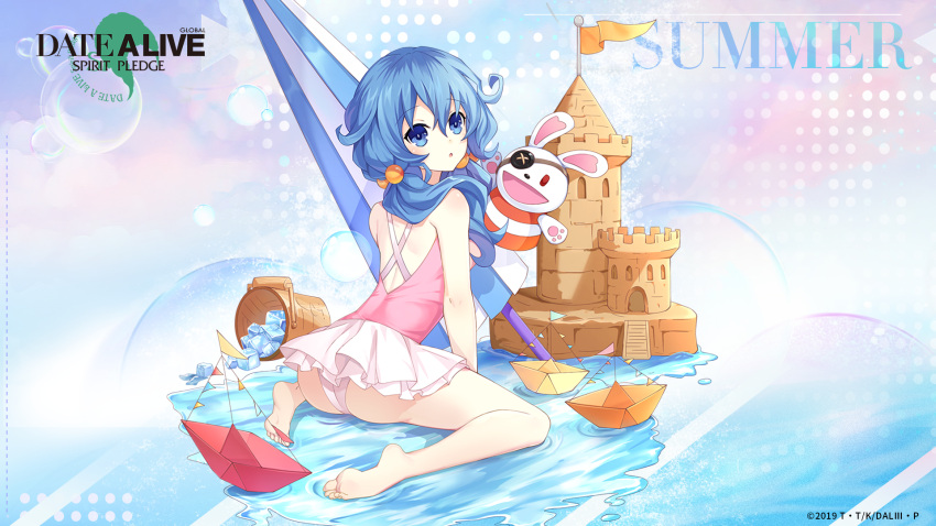 1girl bare_arms bare_legs bare_shoulders barefoot blue_eyes blue_hair date_a_live date_a_live:_spirit_pledge eyebrows_visible_through_hair highres ice ice_cube long_hair looking_at_viewer looking_back official_art open_mouth pink_swimsuit sand_castle sand_sculpture solo swimsuit water yoshino_(date_a_live) yoshinon