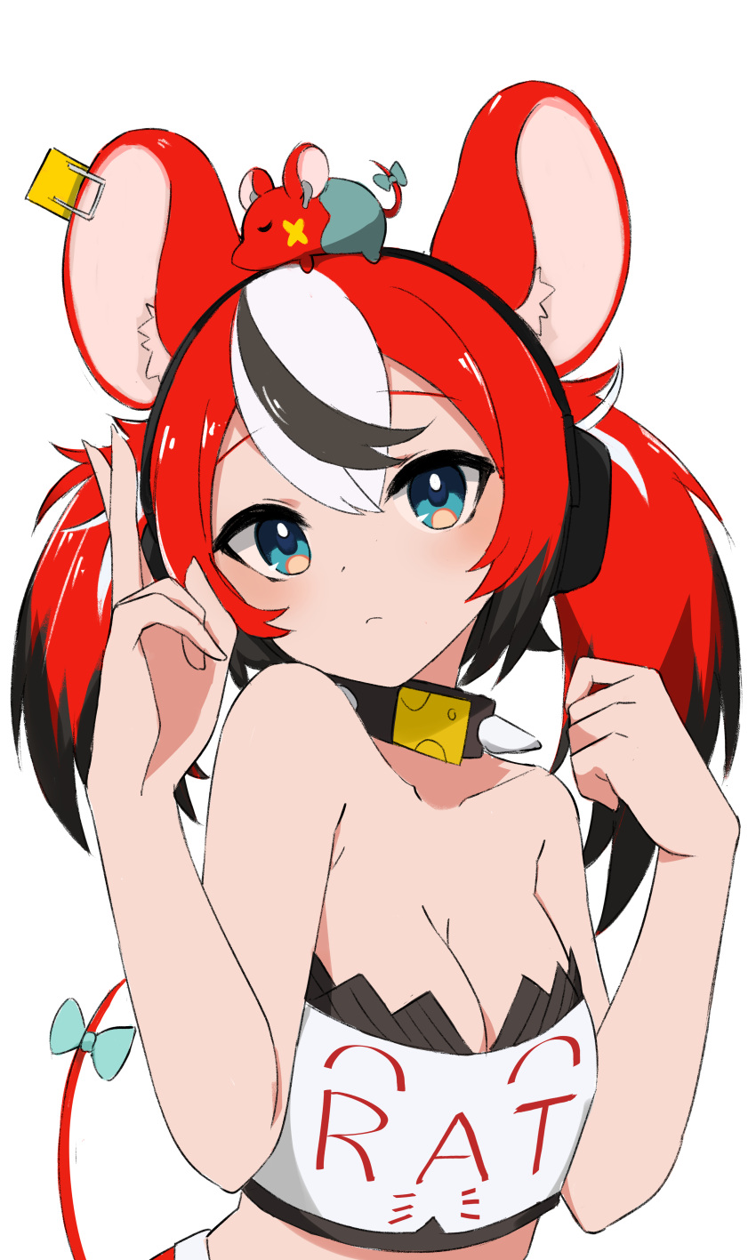 1girl absurdres animal_ears asymmetrical_hair bangs black_hair blue_eyes cheese closed_mouth collar crop_top crossed_fingers food hakos_baelz hands_up highres hololive hololive_english looking_at_viewer mouse_ears mouse_girl mouse_hair_ornament mouse_tail multicolored_hair redhead shuwe001 simple_background solo spiked_collar spikes streaked_hair tail twintails upper_body virtual_youtuber white_background white_hair