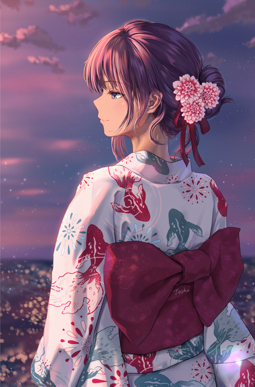 1girl absurdres animal_print bangs blue_eyes bow closed_mouth clouds commentary_request evening eyebrows_visible_through_hair fate/stay_night fate_(series) fish_print flower from_side hair_bun hair_flower hair_ornament hair_ribbon heaven's_feel highres japanese_clothes kimono large_bow long_sleeves looking_away matou_sakura outdoors print_kimono purple_bow purple_hair purple_sky red_ribbon ribbon smile solo tooku0