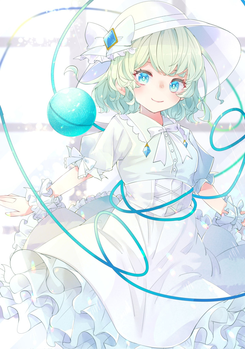 1girl alternate_costume blue_eyes blush bow bowtie closed_mouth dress green_hair hat highres komeiji_koishi looking_at_viewer medium_hair puffy_short_sleeves puffy_sleeves re_re_merry short_sleeves simple_background smile solo third_eye touhou wavy_hair white_bow white_bowtie white_dress white_headwear wristband