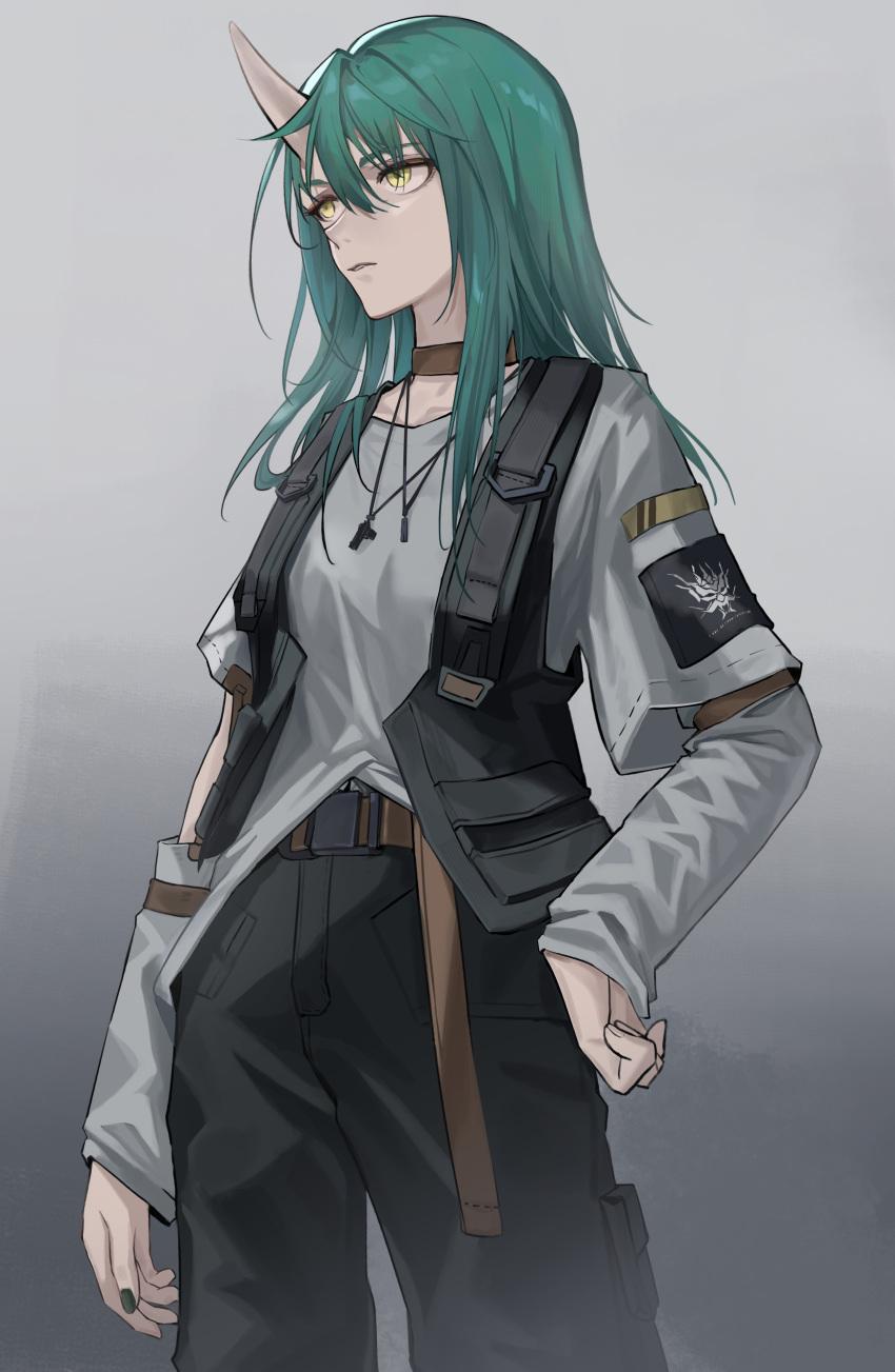 1girl absurdres alternate_costume arknights arm_at_side bangs belt black_pants black_vest brown_choker choker emblem eyebrows_visible_through_hair gradient gradient_background green_hair green_nails grey_background grey_shirt hair_between_eyes hand_on_hip highres horns hoshiguma_(arknights) jewelry layered_sleeves long_hair long_sleeves looking_away looking_to_the_side nail_polish necklace oni_horns open_clothes open_vest pants parted_lips senkane shirt skin-covered_horns vest yellow_eyes