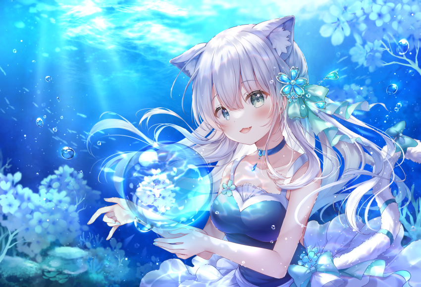 1girl :3 animal_ear_fluff animal_ears bangs bare_arms blue_dress blue_eyes bow breasts brooch cat_ears cat_tail commentary_request dappled_sunlight dress eyebrows_visible_through_hair fang flower green_eyes green_ribbon grey_hair hair_ornament hair_ribbon heterochromia highres holding jewelry looking_at_viewer medium_breasts open_mouth original ribbon sakura_moyon solo sunlight tail tail_bow tail_ornament tail_ribbon underwater upper_body white_flower