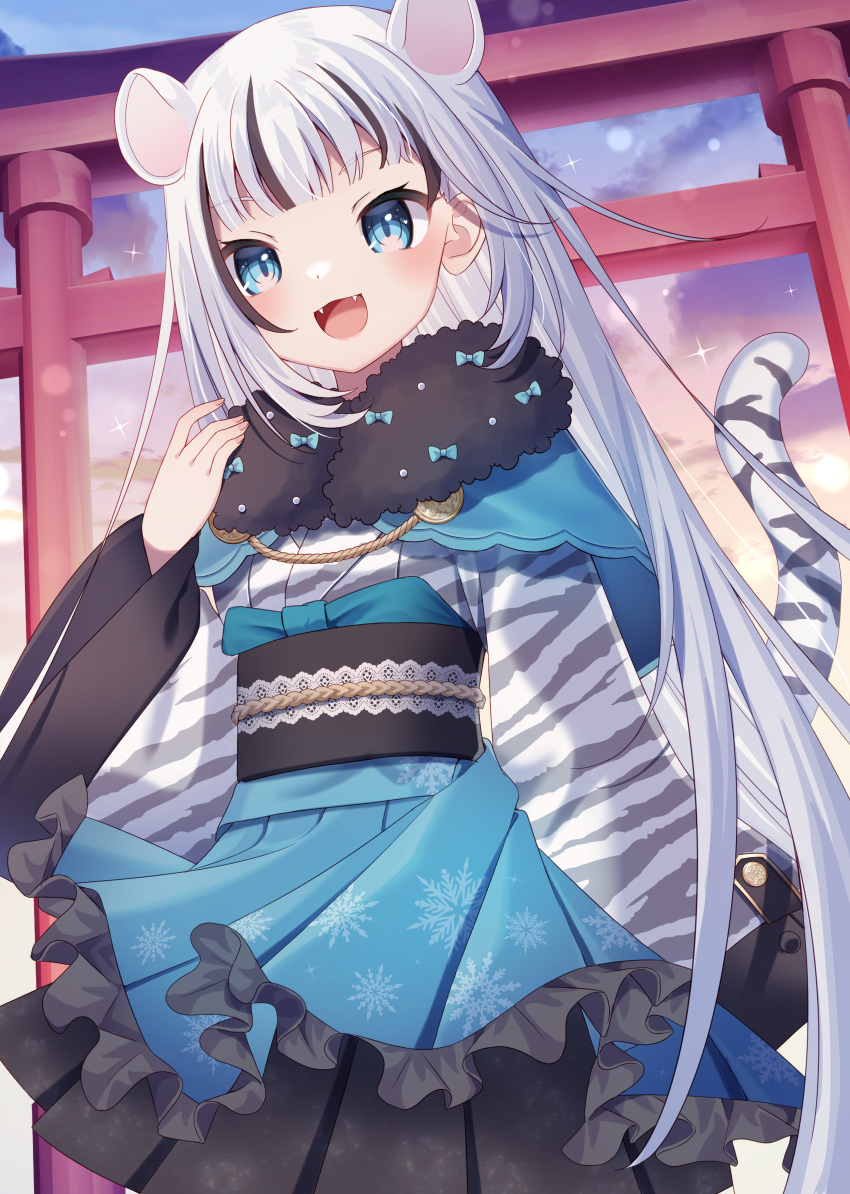 1girl :d absurdres animal_ears animal_print black_hair blue_eyes blue_skirt commentary_request fangs frilled_skirt frills fur_collar hand_up highres japanese_clothes kimono long_hair long_sleeves multicolored_hair original outdoors pleated_skirt print_kimono print_skirt sapphire_(sapphire25252) skirt smile snowflake_print solo streaked_hair sunset tail tail_raised tiger_ears tiger_girl tiger_print tiger_tail torii very_long_hair white_hair white_kimono wide_sleeves