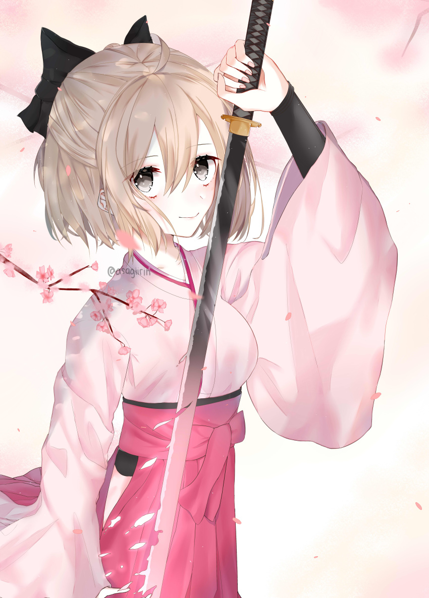 1girl absurdres ahoge bangs black_bow blonde_hair bow cherry_blossoms day fate/grand_order fate_(series) floating_hair hair_between_eyes hair_bow hakama highres japanese_clothes kimono koha-ace long_sleeves looking_at_viewer matchapaste okita_souji_(fate) okita_souji_(fate)_(all) okita_souji_(koha/ace) outdoors petals pink_flower pink_kimono red_hakama shiny shiny_hair short_hair smile solo standing wagashi wide_sleeves yellow_eyes