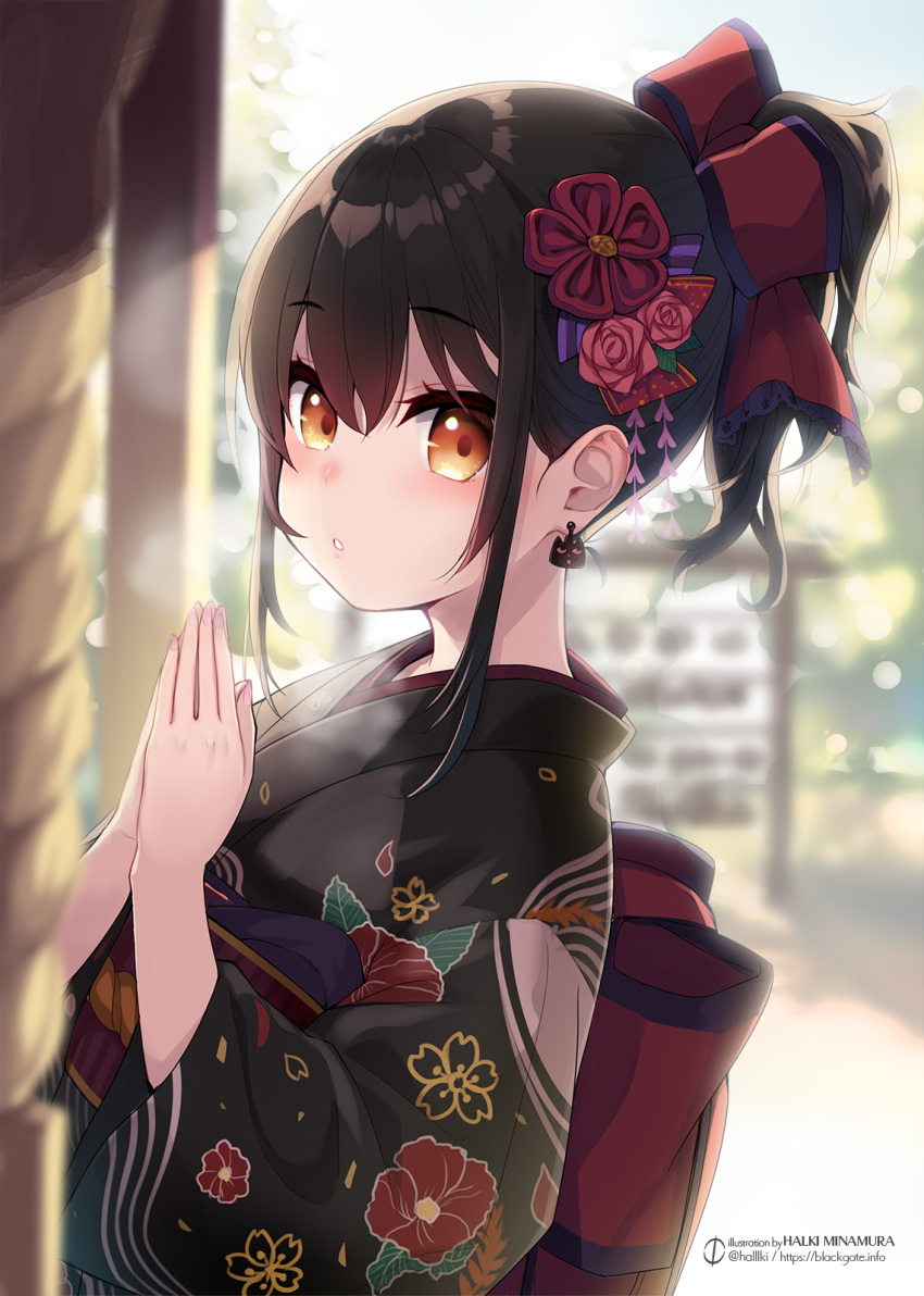 1girl :o artist_name bangs black_hair black_kimono blurry blurry_background blurry_foreground blush bow breath brown_eyes commentary_request day depth_of_field earrings eyebrows_visible_through_hair floral_print hair_between_eyes hair_bow high_ponytail highres japanese_clothes jewelry kimono looking_at_viewer minamura_haruki original outdoors palms_together parted_lips ponytail print_kimono red_bow sidelocks water web_address