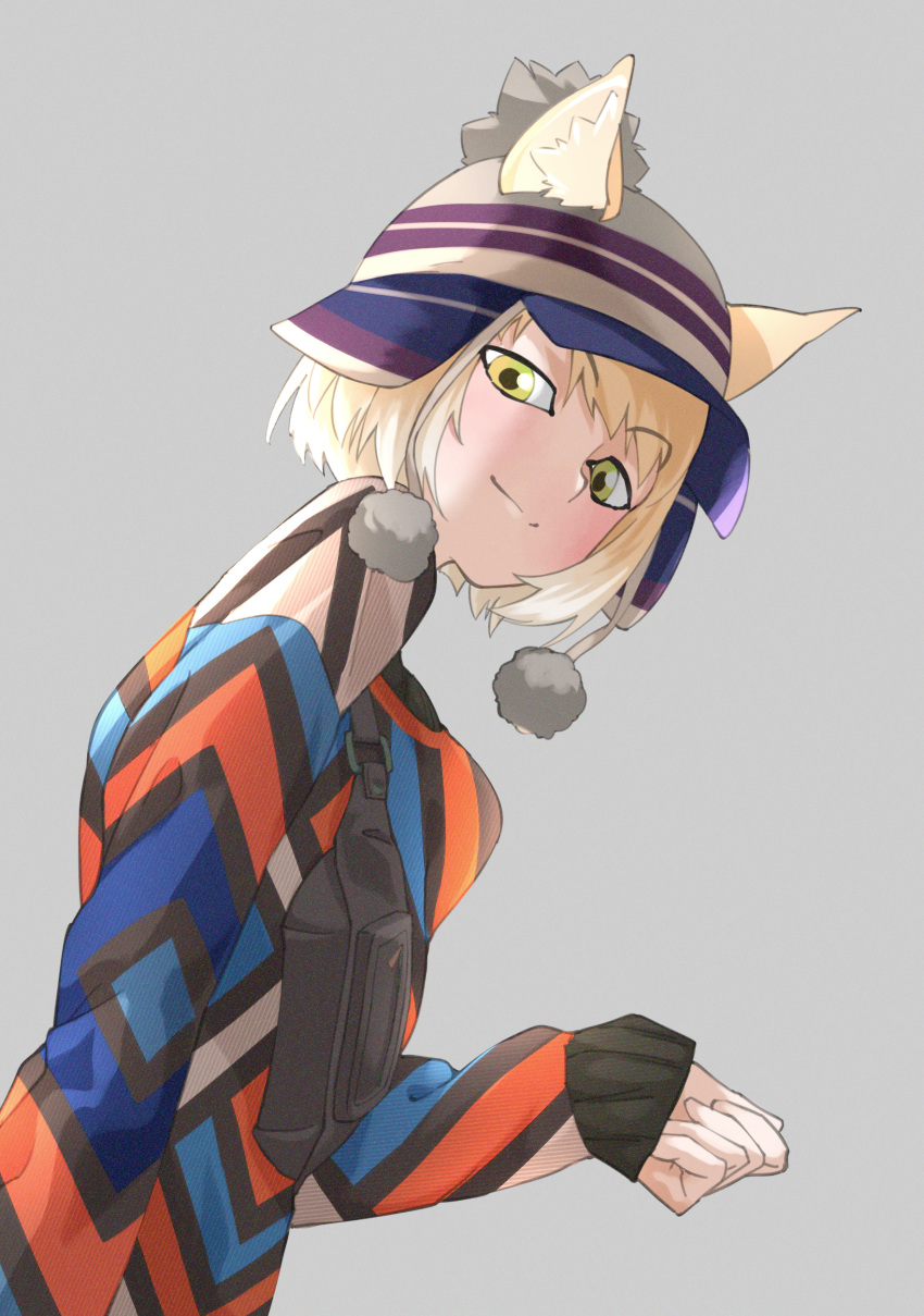 1girl absurdres alternate_costume animal_ears arm_at_side bag bangs blonde_hair closed_mouth dutch_angle ears_through_headwear eyebrows_visible_through_hair fanny_pack fox_ears from_side green_eyes grey_background hand_up hat highres kemono_friends long_sleeves looking_at_viewer medium_hair multicolored_clothes multicolored_sweater pom_pom_(clothes) simple_background sleeves_past_wrists smile solo sweater tanabe_(fueisei) tibetan_fox_(kemono_friends) upper_body