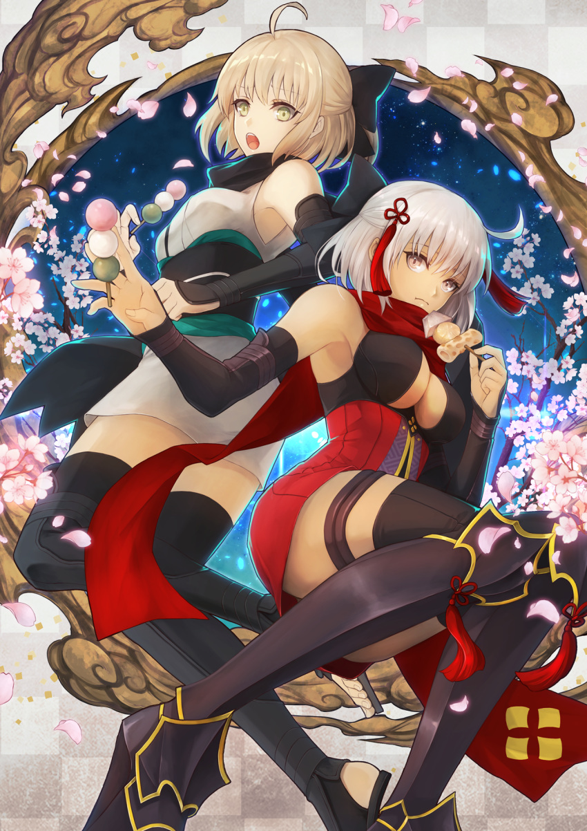 2girls ahoge bangs bare_arms bare_shoulders black_bow black_kimono black_scarf blonde_hair blue_background blush bow brown_eyes brown_hair commentary_request dark_skin eyebrows_visible_through_hair fate/grand_order fate_(series) gradient gradient_background hair_between_eyes hair_bow hair_ornament hand_up japanese_clothes kimono koha-ace mouth_hold multiple_girls obi okita_souji_(alter)_(fate) okita_souji_(fate) okita_souji_(fate)_(all) parted_lips red_scarf rokuo016 sash scarf short_kimono sleeveless sleeveless_kimono tassel white_kimono