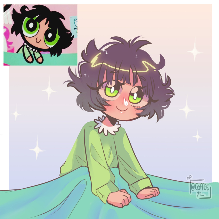 1girl bangs black_hair blush bright_pupils buttercup_(ppg) buttercup_redraw_challenge coffeeyt derivative_work gradient gradient_background green_eyes green_pajamas highres long_sleeves looking_at_viewer messy_hair powerpuff_girls reference_inset screencap_redraw smile solo sparkle twitter_username under_covers upper_body white_pupils
