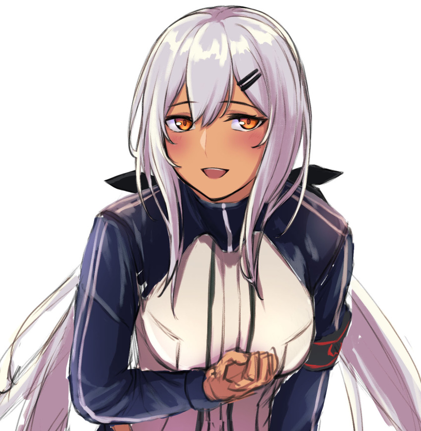 1girl 3_small_spiders bangs blush dark-skinned_female dark_skin eyebrows_visible_through_hair girls_frontline hair_ornament hairclip highres leaning_forward long_hair looking_at_viewer m590_(girls'_frontline) open_mouth orange_eyes silver_hair smile solo tactical_clothes upper_body white_background